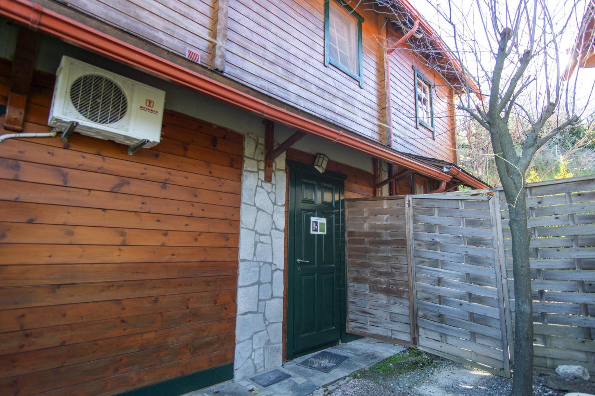 Zeus-Village Οικισμός Φινλανδικών Chalet Με Πισίνες & Γυμναστήριο Molos  Eksteriør bilde