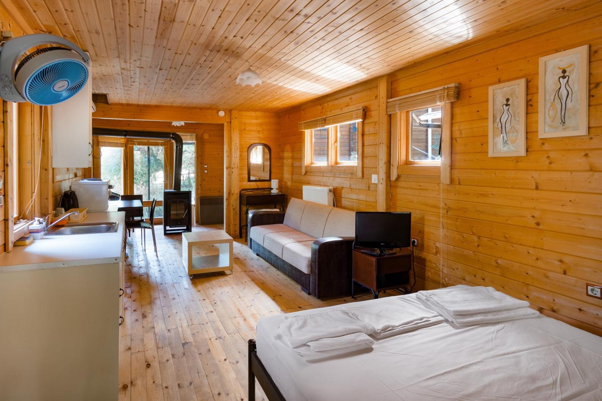 Zeus-Village Οικισμός Φινλανδικών Chalet Με Πισίνες & Γυμναστήριο Molos  Eksteriør bilde