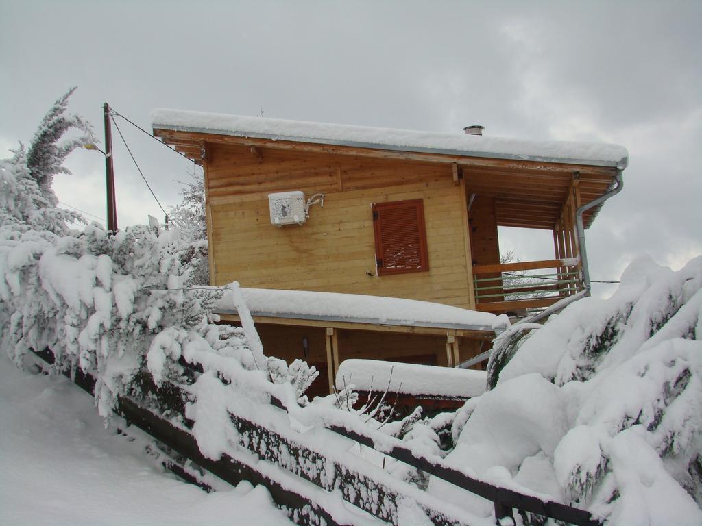 Zeus-Village Οικισμός Φινλανδικών Chalet Με Πισίνες & Γυμναστήριο Molos  Eksteriør bilde